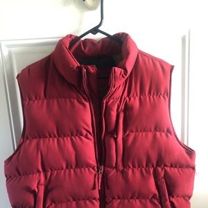 Men’s large puffer vest